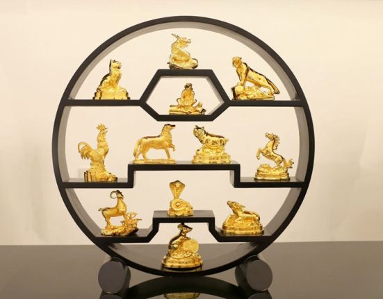 Các vật phẩm đồ phong thủy để bàn làm việc giúp hút may mắn tài lộc